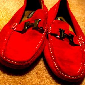 Mens suede red shoe with silver buckle